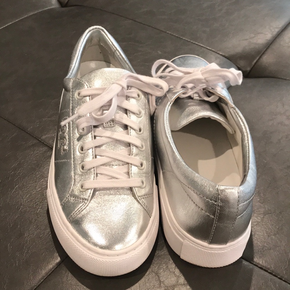 Tory Burch leather silver lace up shoe size 7.5 - Picture 2 of 8
